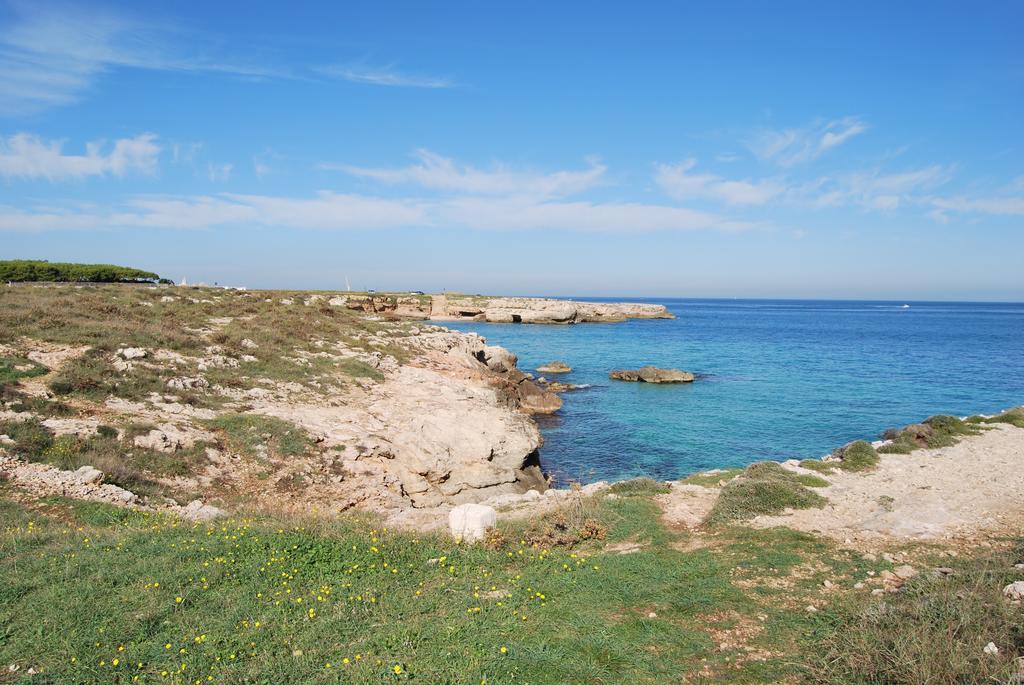 Le Terrazze Miramare B&B Torre Canne Exteriör bild